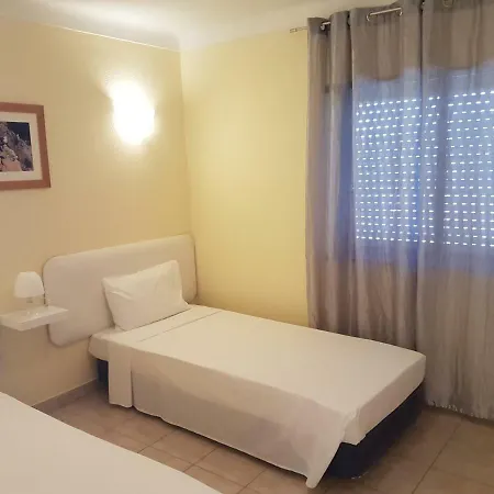 Guest house Yaholidays *