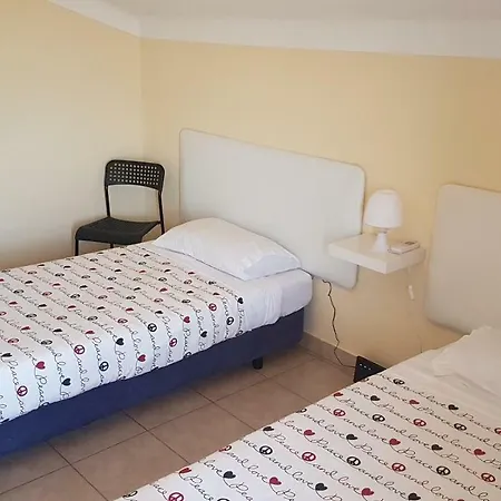 Guest house Yaholidays