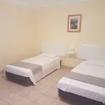 Гостевой дом Yaholidays *